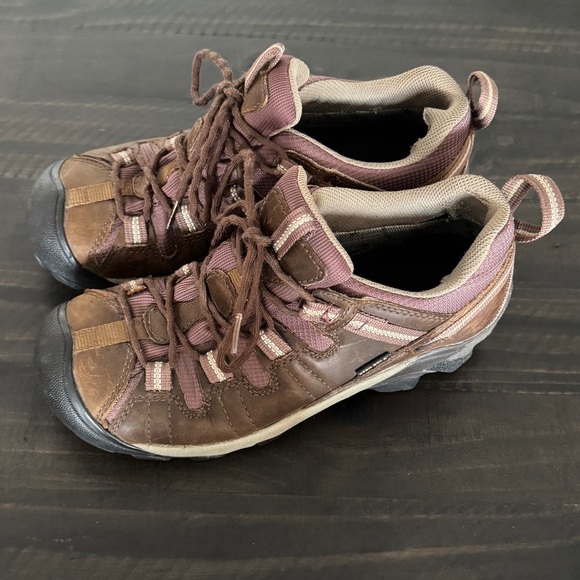 Keen Shoes - Keen Targhee II Low Waterproof Hiking Shoes Women’s 8.5 Brindle/Nostalgia Rose
